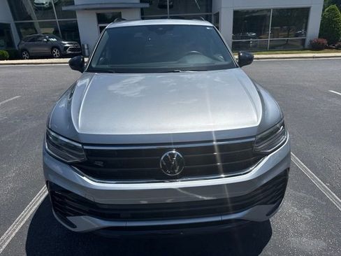 Used 2023 Volkswagen Tiguan SE R-Line FWD image 8