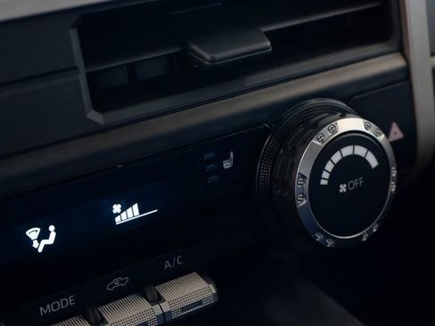 Used 2024 Toyota Tacoma 4x4 Double Cab image 32