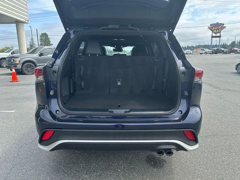 Used 2024 Toyota Highlander XSE image 21