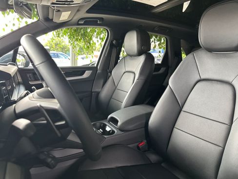 New 2026 Porsche Cayenne S AWD/4WD image 5