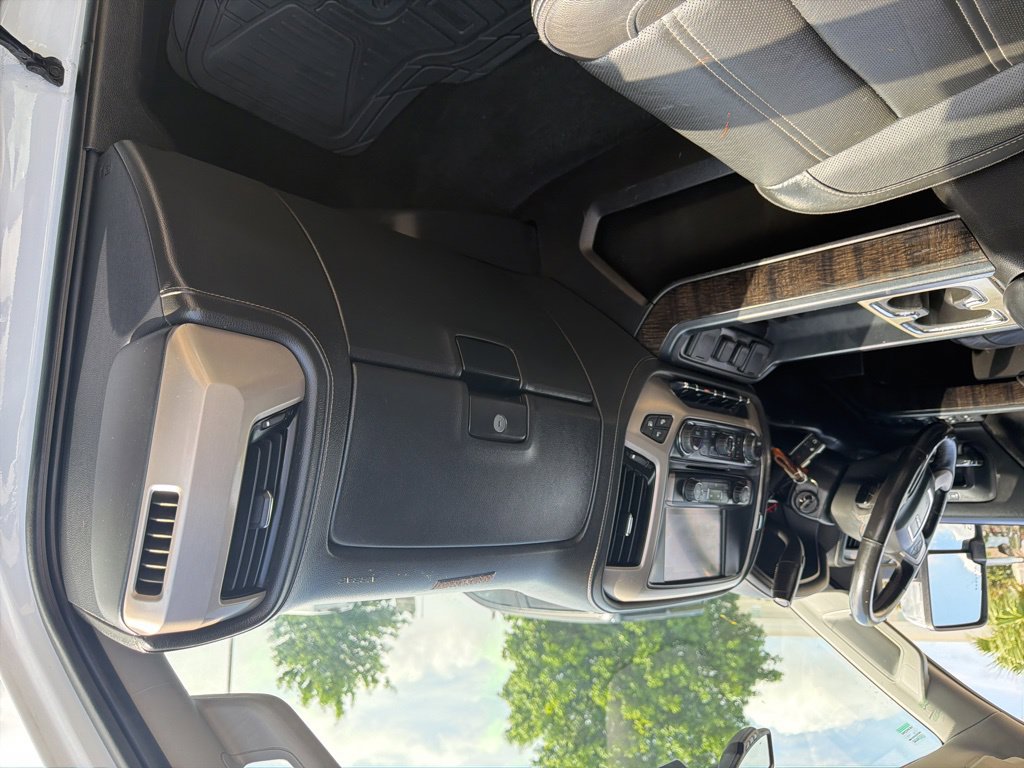 Used 2016 GMC Sierra 2500 Denali w/ Suspension Package, Off-Road AWD/4WD image 14