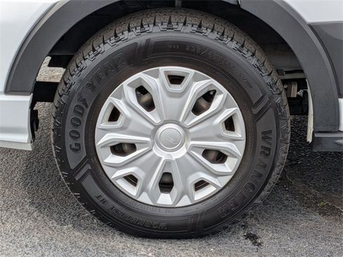 Used 2023 Ford Transit 350 XLT image 10