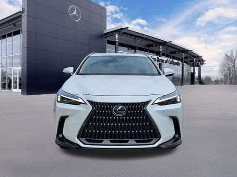 Used 2025 Lexus NX 250 Premium w/ Accessory Package (Z1) image 4
