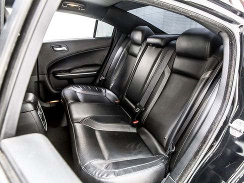 Used 2021 Dodge Charger SXT w/ Leather Interior Group RWD image 29