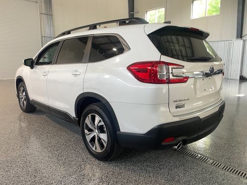 Used 2025 Subaru Ascent Premium AWD/4WD image 17