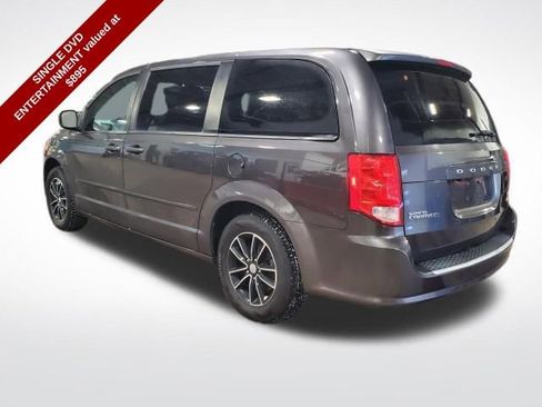 Used 2016 Dodge Grand Caravan R/T image 3