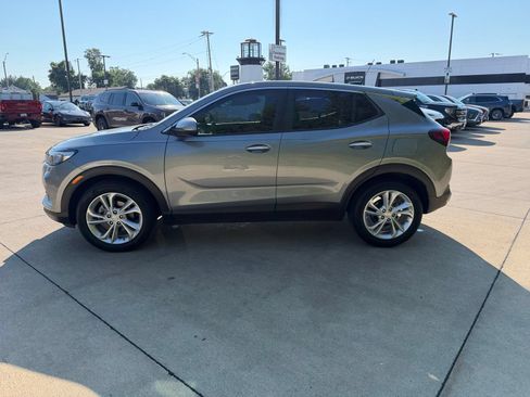 Used 2023 Buick Encore GX Preferred w/ Cold Weather Comfort Package FWD image 8