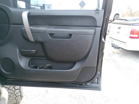 Used 2011 GMC Sierra 2500 SLE w/ SLE Preferred Package image 25