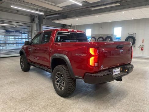 New 2026 Chevrolet Colorado ZR2 w/ Technology Package AWD/4WD image 8