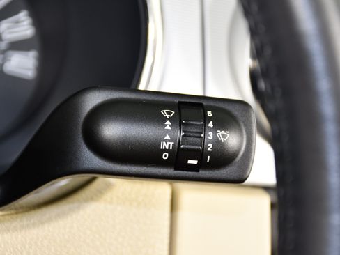 Used 2006 Ford Mustang GT RWD image 28