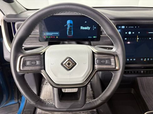 Used 2022 Rivian R1T Adventure image 27