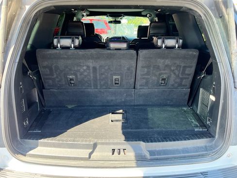 Used 2020 Ford Expedition Limited w/ Equipment Group 303A AWD/4WD image 28