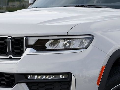New 2026 Jeep Grand Cherokee L Limited image 10