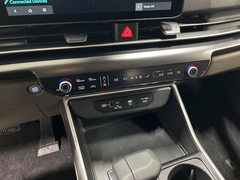 New 2026 Kia Carnival LXS image 19