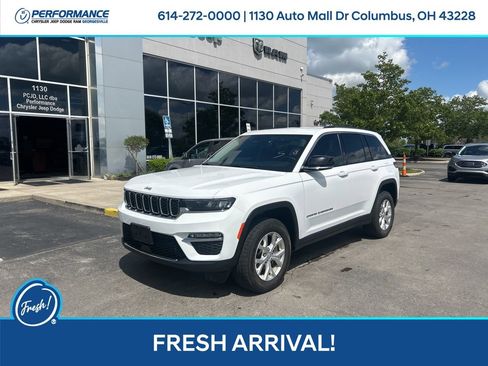 Used 2023 Jeep Grand Cherokee Limited AWD/4WD image 8