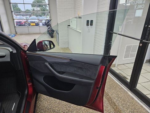 Used 2026 Tesla Model Y 2WD image 14