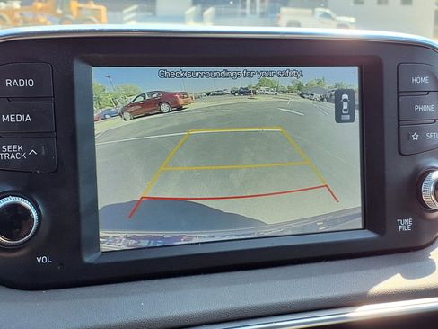 Used 2019 Hyundai Santa Fe SE FWD image 9