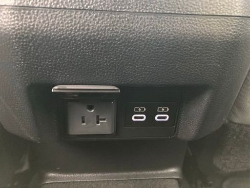 Certified 2024 Toyota Tacoma TRD Off-Road image 19