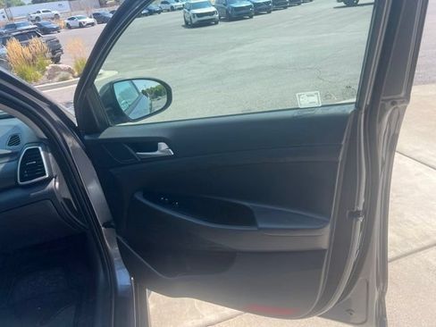Used 2019 Hyundai Tucson SE FWD image 27
