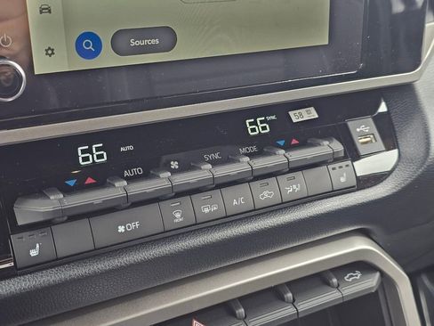 New 2026 Toyota Tundra SR5 AWD/4WD image 32