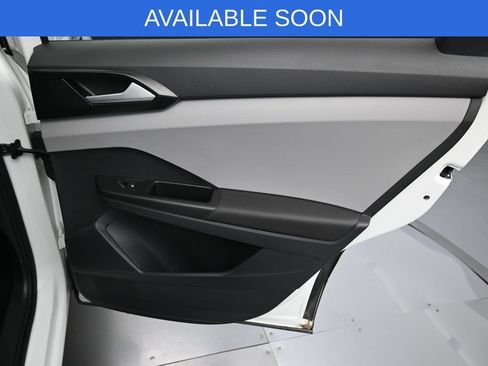 Used 2022 Volkswagen Taos SE AWD/4WD image 33
