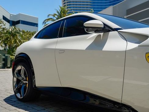 Used 2026 Ferrari Purosangue image 37