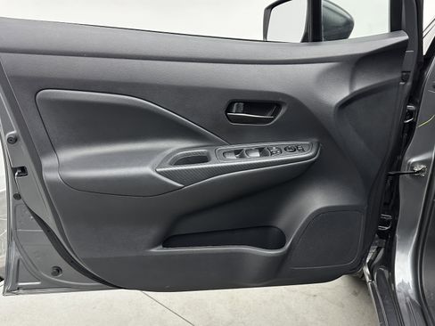 Used 2025 Nissan Versa S image 10