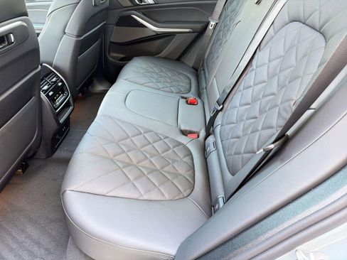 New 2026 BMW X5 xDrive40i w/ M Sport Package AWD/4WD image 15