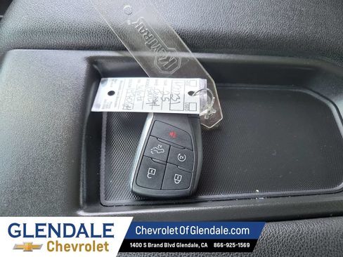 Certified 2025 Chevrolet Silverado 1500 LT RWD image 36