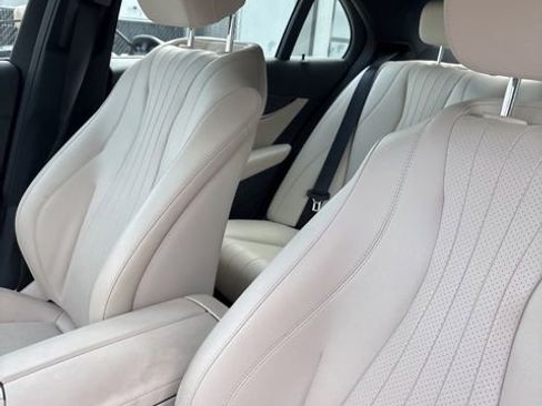 Certified 2022 Mercedes-Benz E 350 Sedan image 3