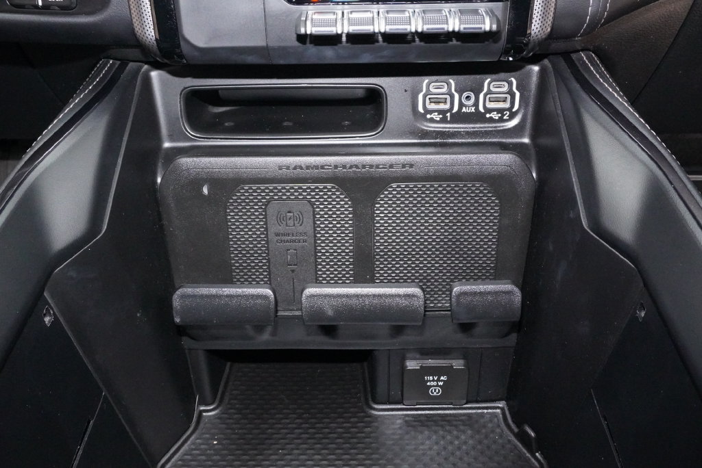 Used 2024 RAM 1500 Limited AWD/4WD image 19
