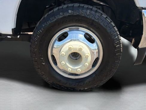 Used 2018 Ford F350 Lariat w/ Lariat Ultimate Package AWD/4WD image 9