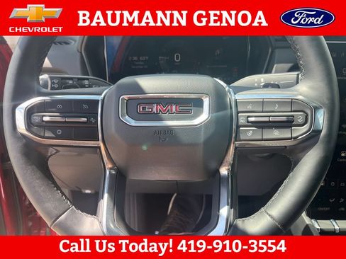 Used 2025 GMC Terrain Elevation AWD/4WD image 13