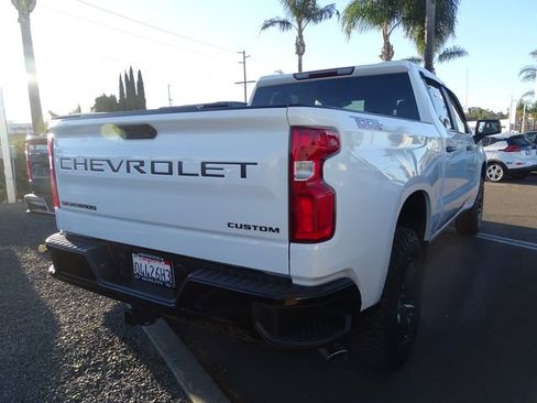 Used 2021 Chevrolet Silverado 1500 Custom Trail Boss w/ Safety Confidence Package image 3