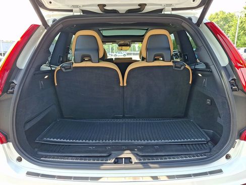Used 2018 Volvo XC90 T6 Momentum w/ Convenience Package AWD/4WD image 31