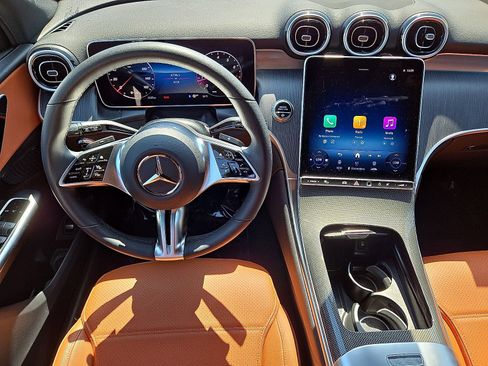 Used 2026 Mercedes-Benz GLC 300 4MATIC image 18
