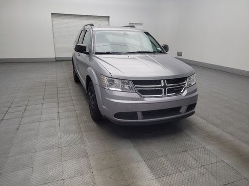Used 2019 Dodge Journey SE FWD image 13