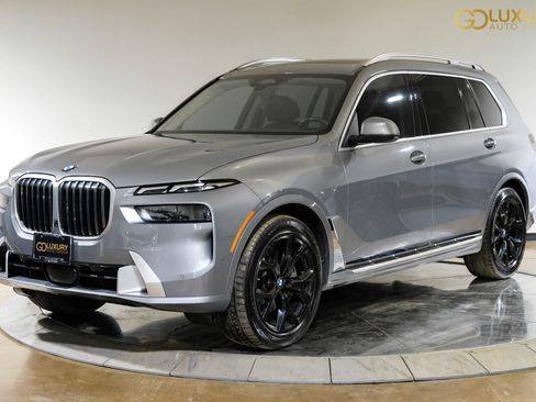 Used 2025 BMW X7 xDrive40i AWD/4WD image 7