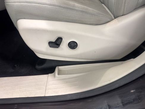 Used 2017 Chrysler Pacifica LX image 15