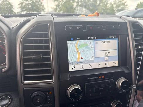 Used 2018 Ford F150 Raptor w/ Equipment Group 802A Luxury AWD/4WD image 9