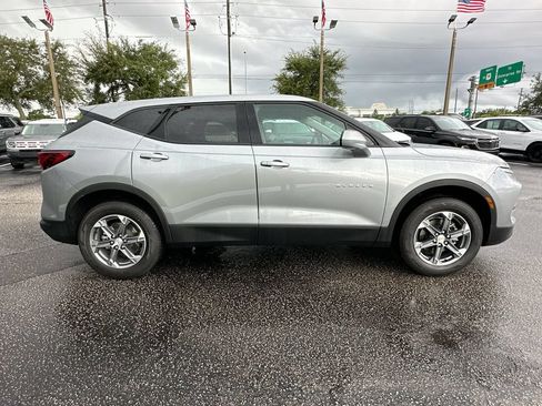 Certified 2025 Chevrolet Blazer LT FWD image 4