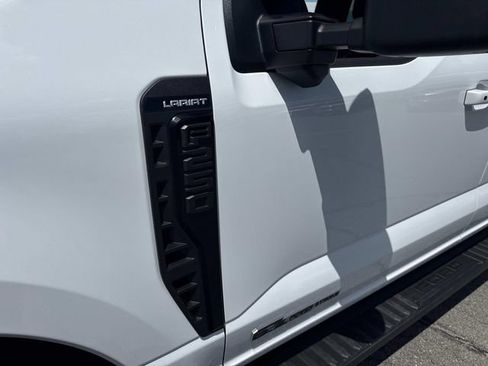Used 2025 Ford F250 Lariat w/ Lariat Ultimate Package AWD/4WD image 10