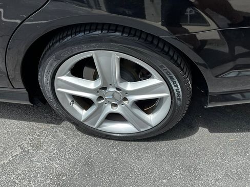 Used 2010 Mercedes-Benz C 300 4MATIC Sedan w/ Premium 1 Pkg image 13