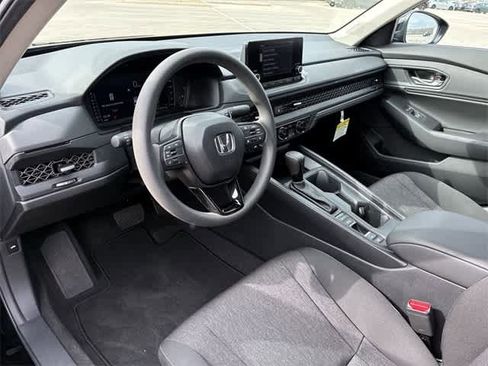 Used 2025 Honda Accord SE image 2