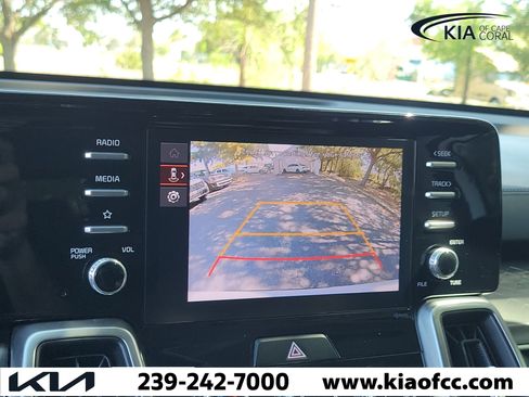 Certified 2023 Kia Sorento LX FWD image 28