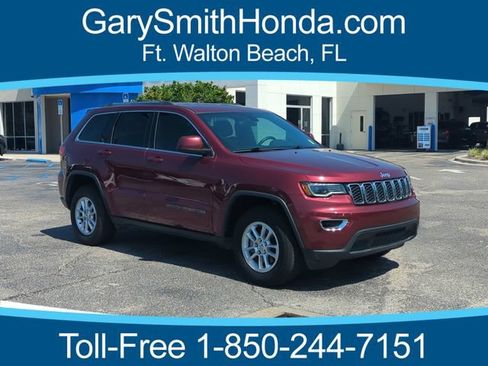 Used 2020 Jeep Grand Cherokee Laredo RWD image 1