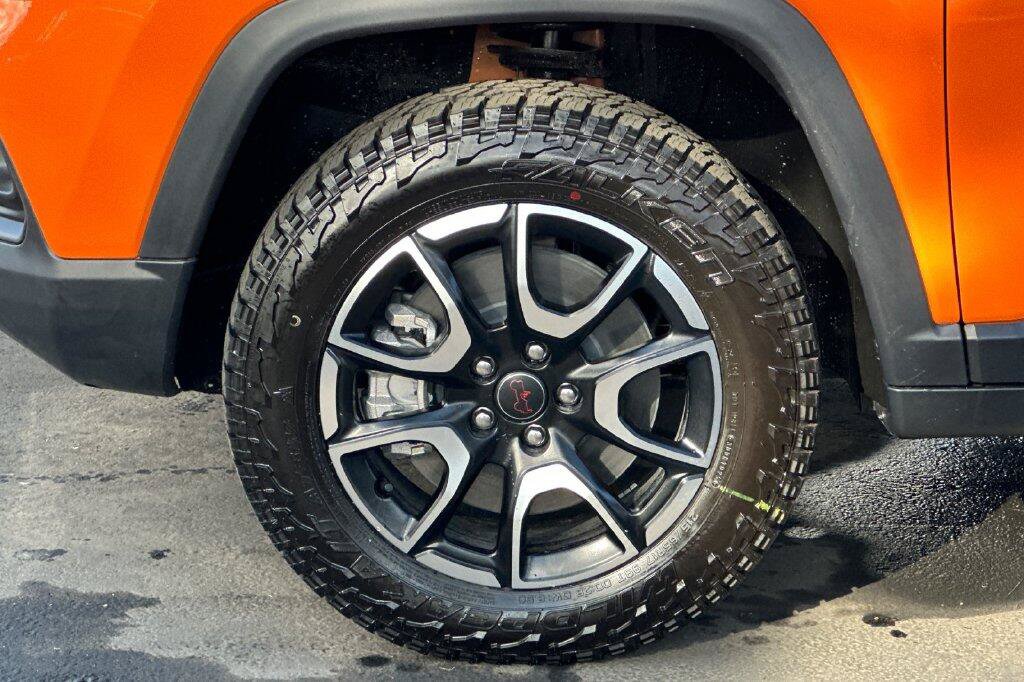 New 2026 Jeep Compass Trailhawk AWD/4WD image 25