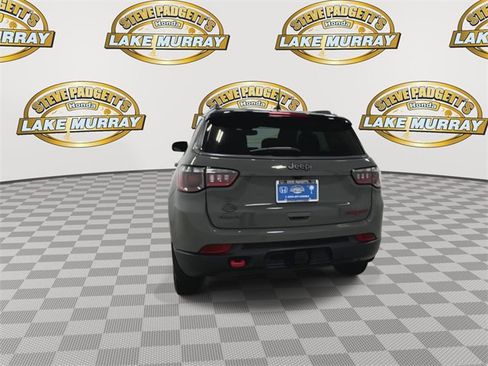 Used 2022 Jeep Compass Trailhawk w/ Trailhawk Convenience Group image 2