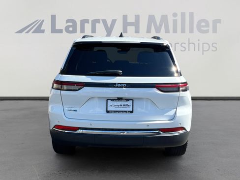 Used 2022 Jeep Grand Cherokee Limited 4xe AWD/4WD image 4