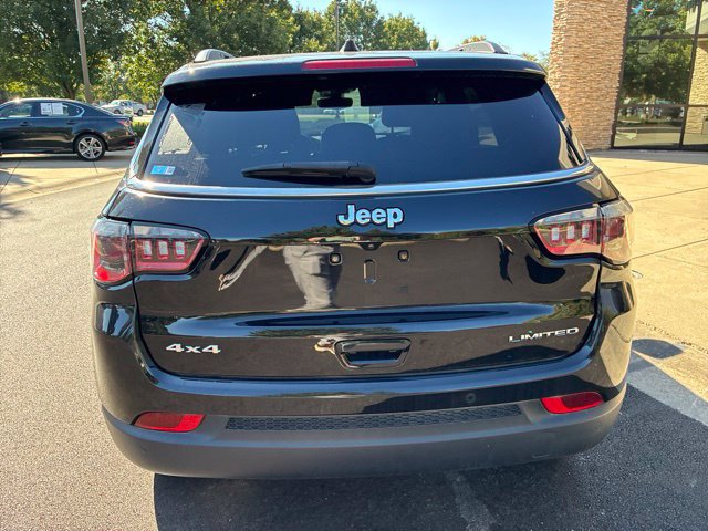 Used 2024 Jeep Compass Limited AWD/4WD image 7